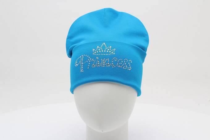 Шапка с отворотом трикотажная