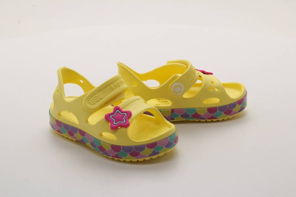 Обувь пляжная