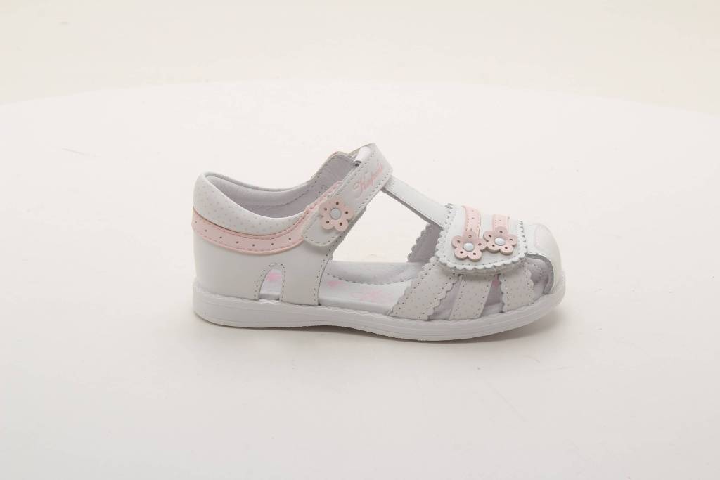 Сандалии закрытые