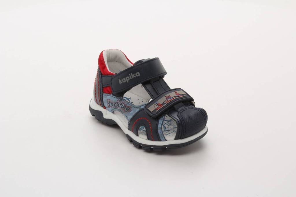 Сандалии закрытые