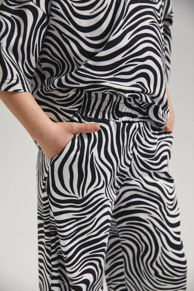 Костюм (футболка/брюки)