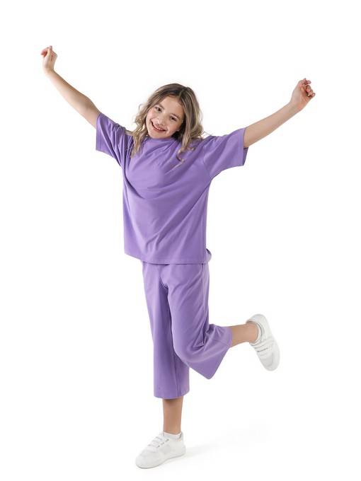 Костюм (футболка/капри)