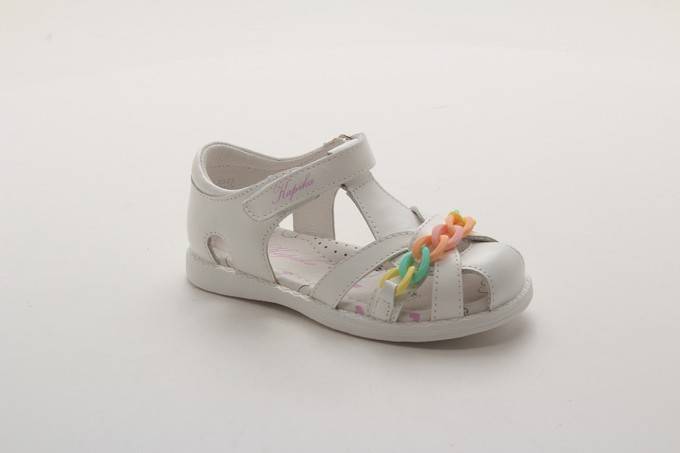 Сандалии закрытые