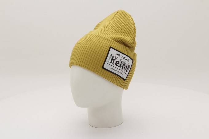 Шапка демисезонная