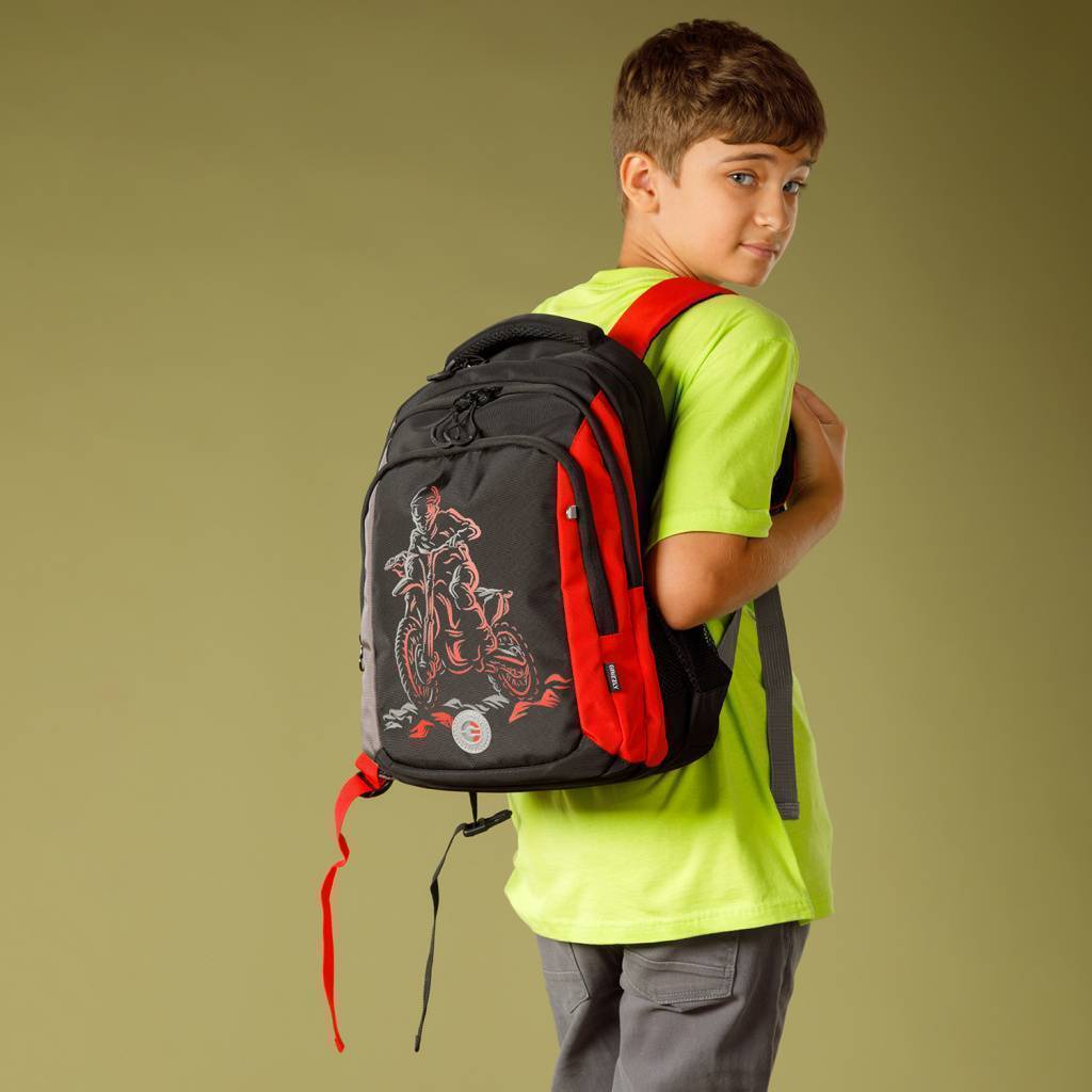 Рюкзак школьный