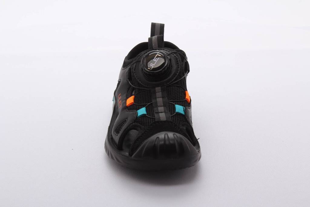 Сандалии закрытые