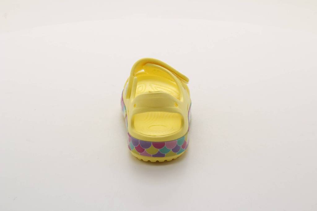 Обувь пляжная