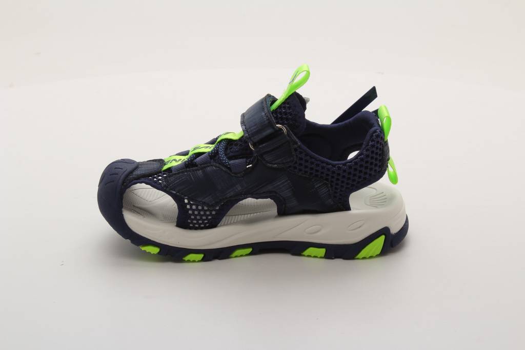 Сандалии закрытые