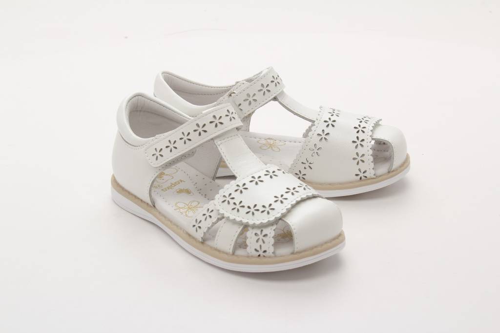 Сандалии закрытые