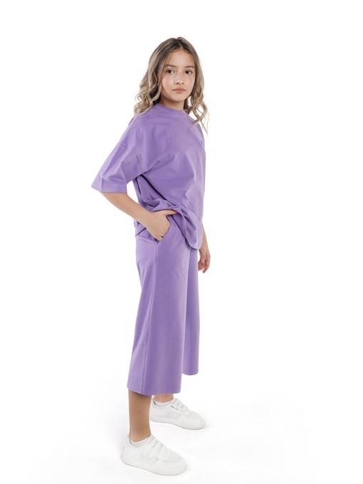 Костюм (футболка/капри)